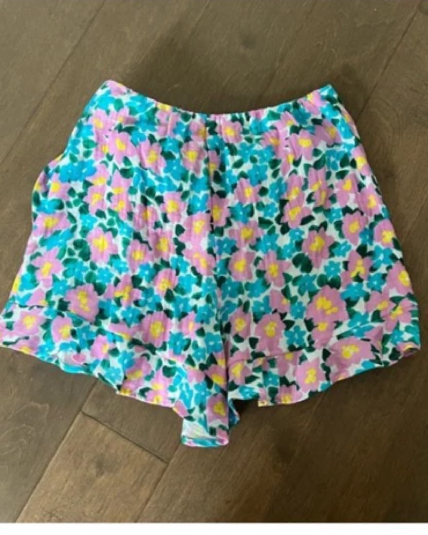 Vibrant Floral Mini Skirt - Image 2