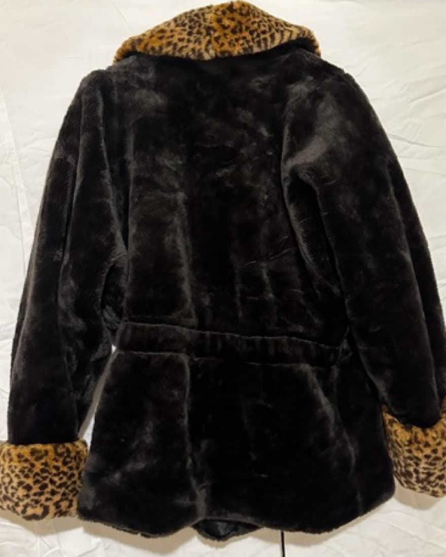 Vintage Cheetah / Leopard Fur Coat - Image 3