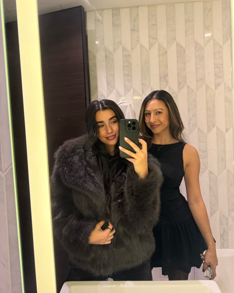 Cozy Chic Faux Fur Jacket - Image 1