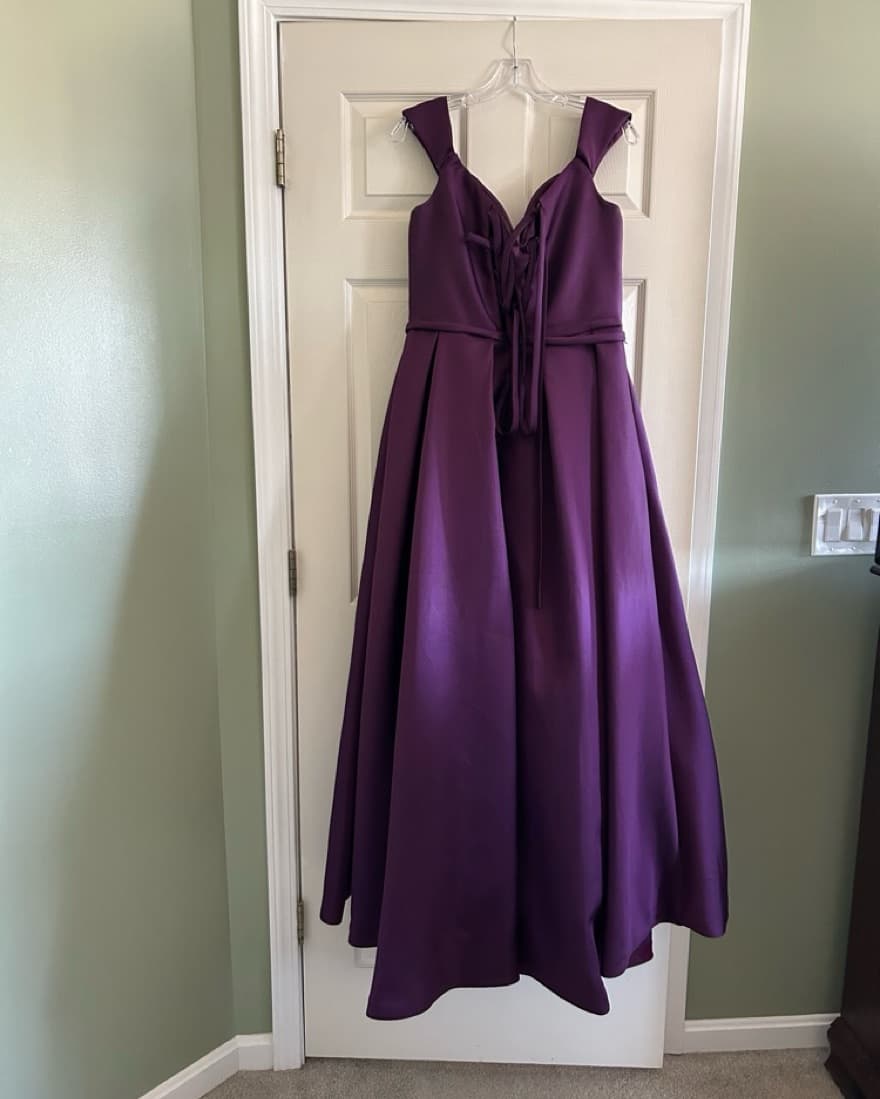 Purple prom dress w/ pockets!! - Image 4