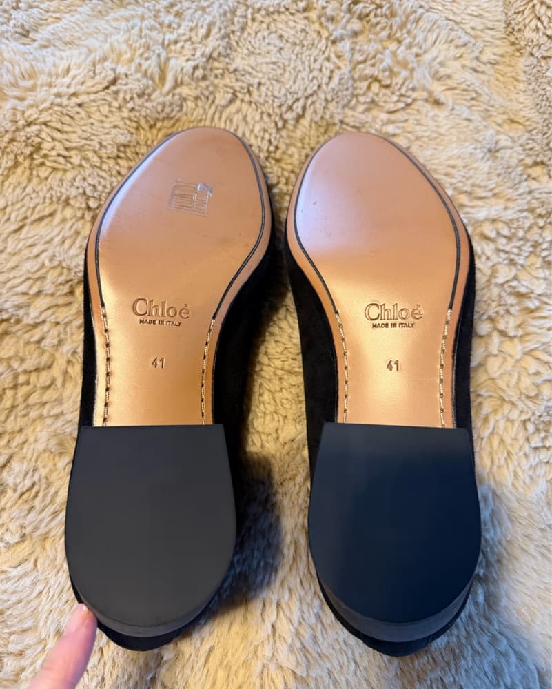 Chloe Scalloped Suede Pumps - Image 3