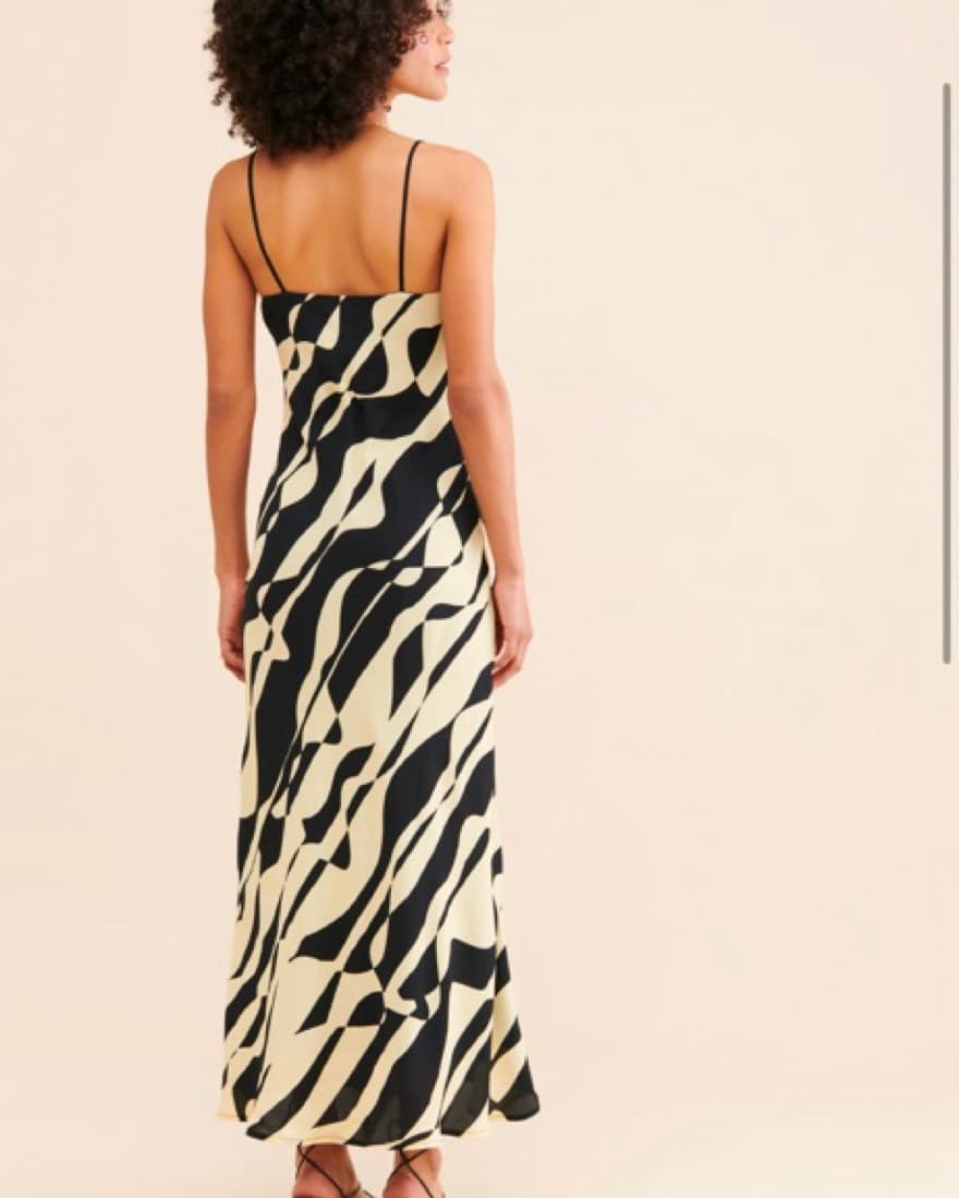 Noth Less Dress - Image 2