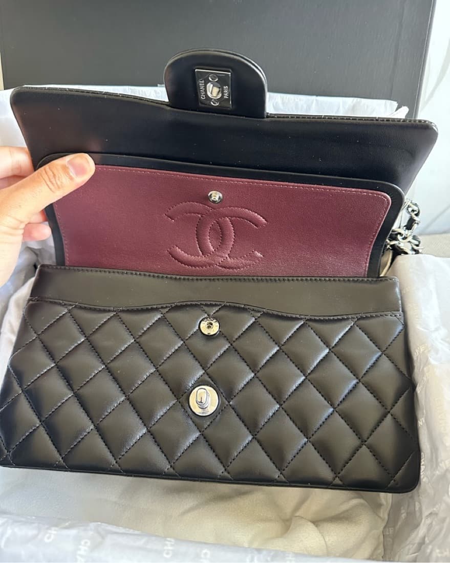 Chanel Classic Handbag - Image 2
