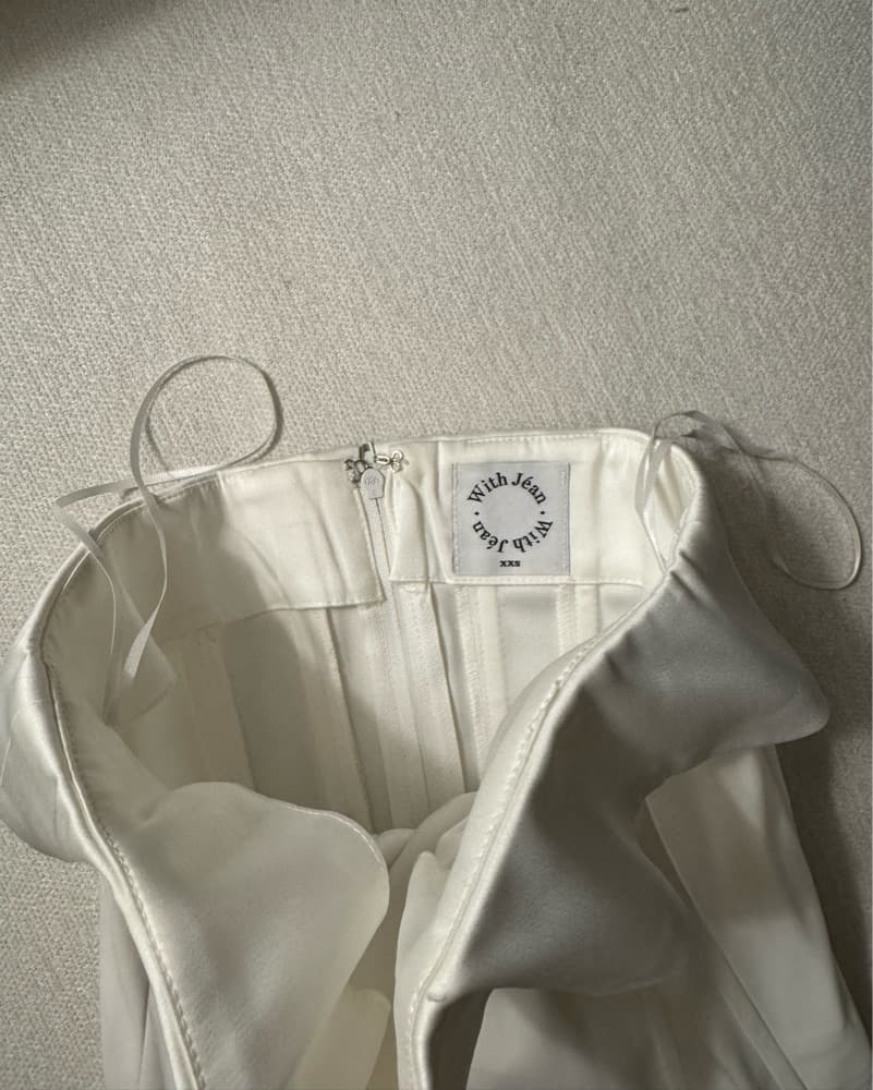 With Jean White Corset Top - Image 5