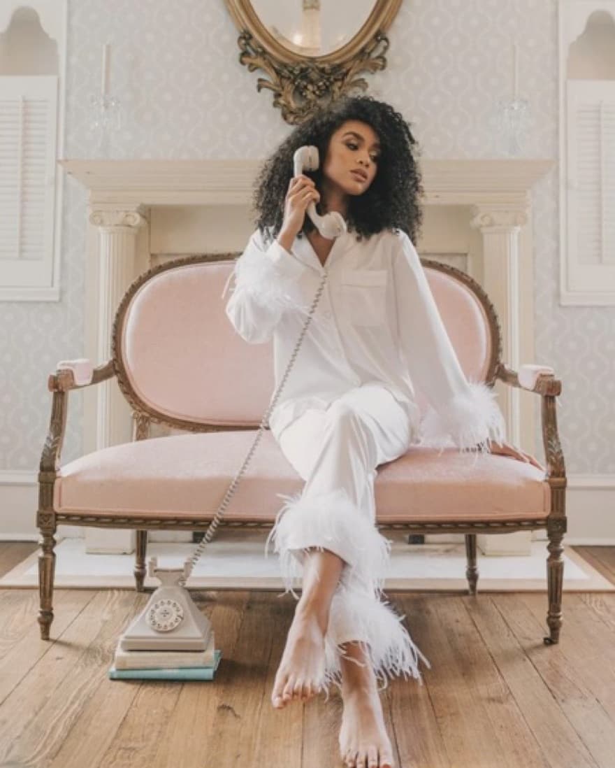 Bon Viviann White Satin Feather PJs - Image 1