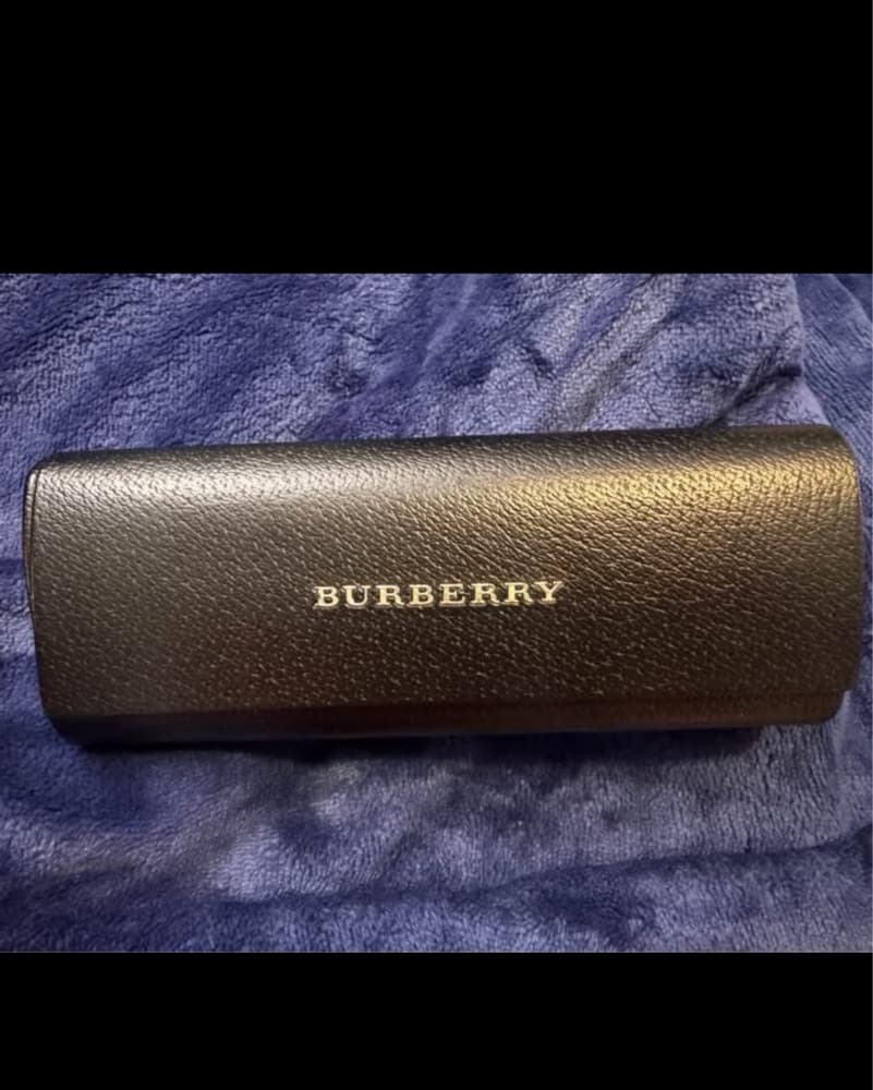 Authentic Burberry Aviator Sunglasses - Image 6