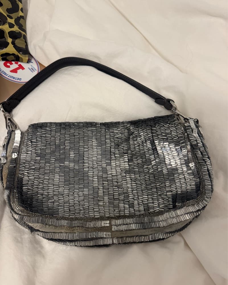 Rare Vintag Silver Sequin Fendi Baguette - Image 4