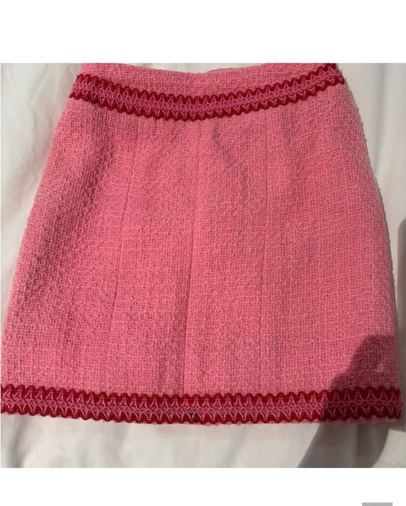 Chanel Pink Tweed Mini Skirt - Image 4