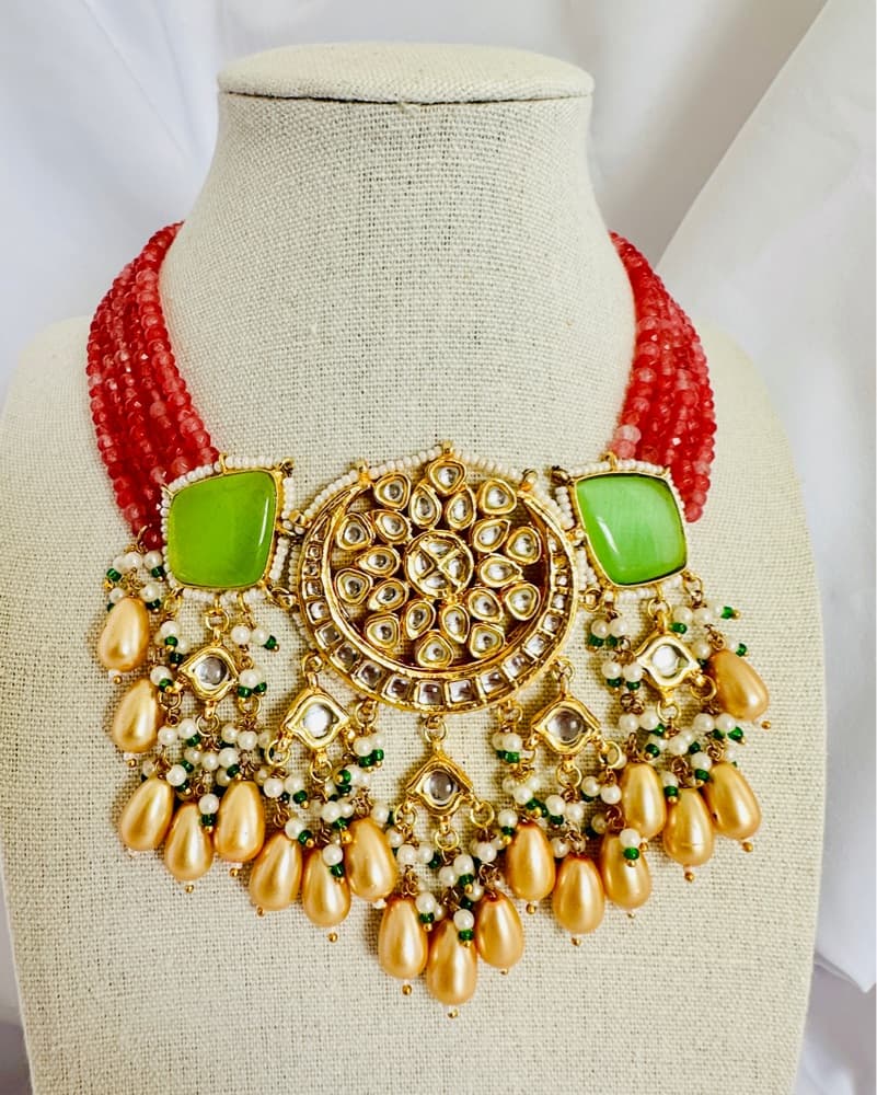 Exquisite Indian Inspired Necklace - Image 4