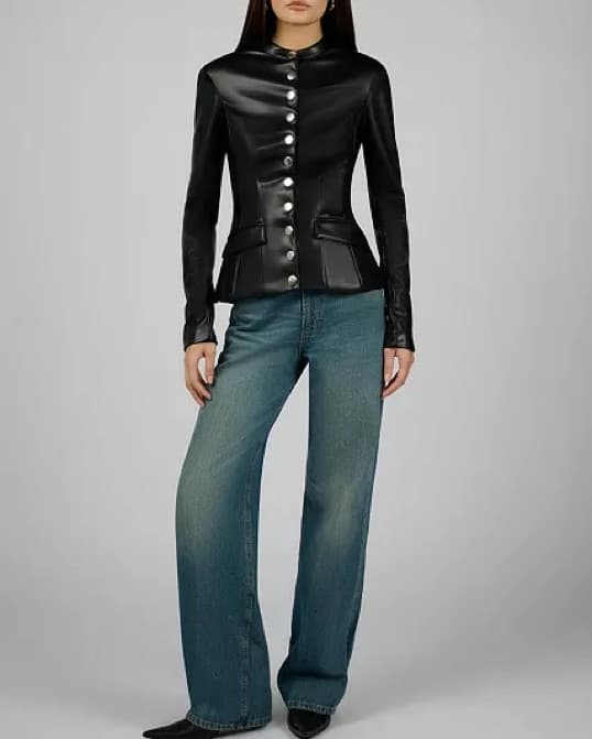 Sleek Black Leather Jacket - Image 2