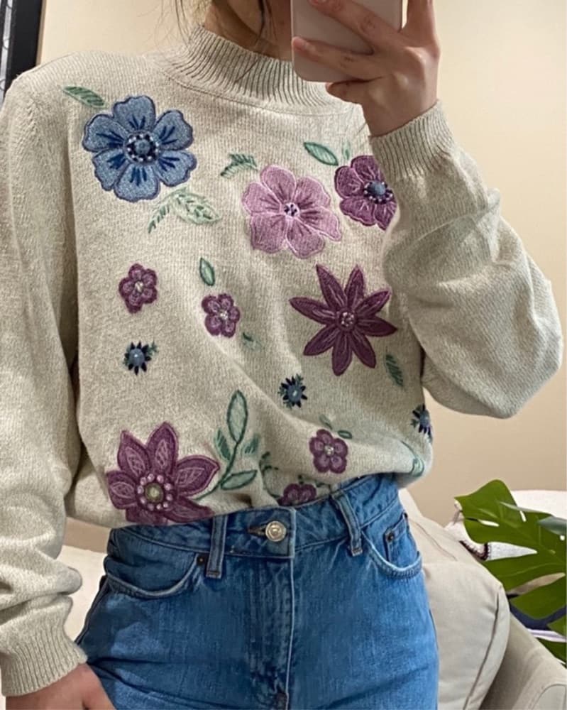 Vintage Floral Sweater  - Image 2
