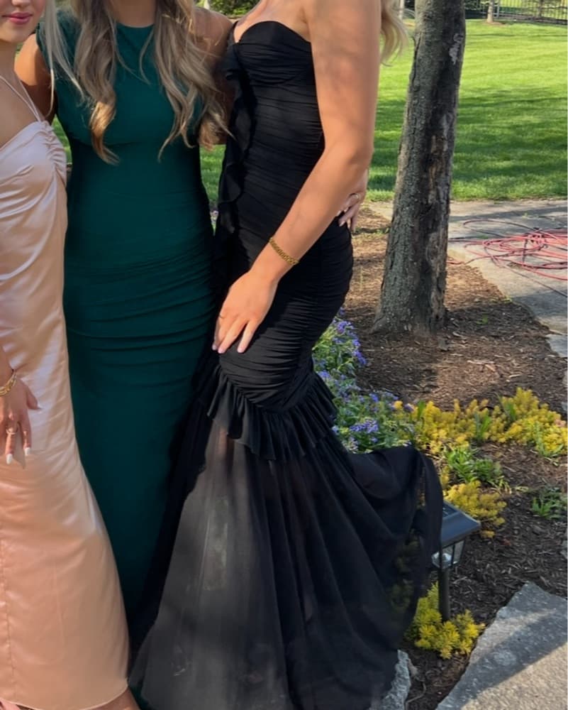 MAJORELLE Giules Gown in Black - Image 5