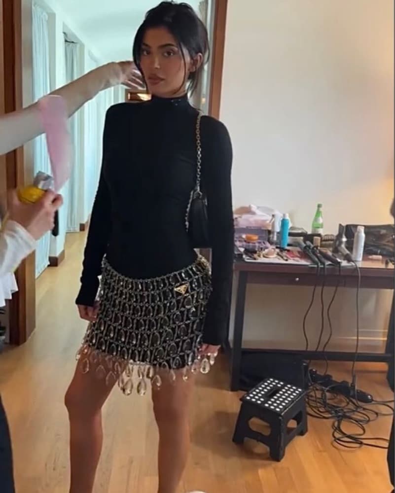 Kylie Jenner 2024 Fashion Show Look   - Image 3