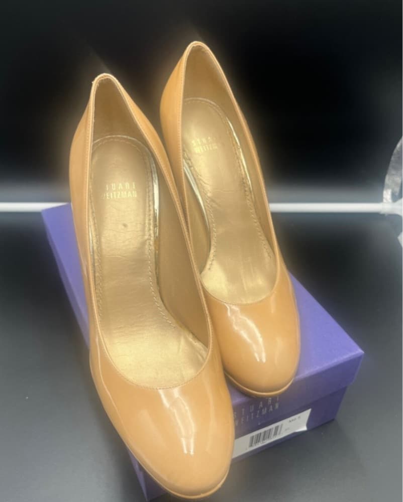 Elegant Nude Patent Leather Pumps - Image 2