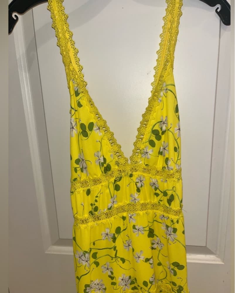 Alice + olivia Karolina Maxi Dress - Image 3
