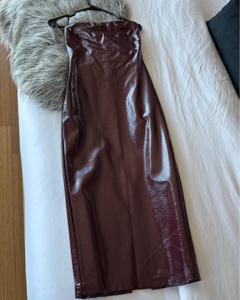 Nia ‘Muna’ Strapless Burgundy Dress  - Image 2