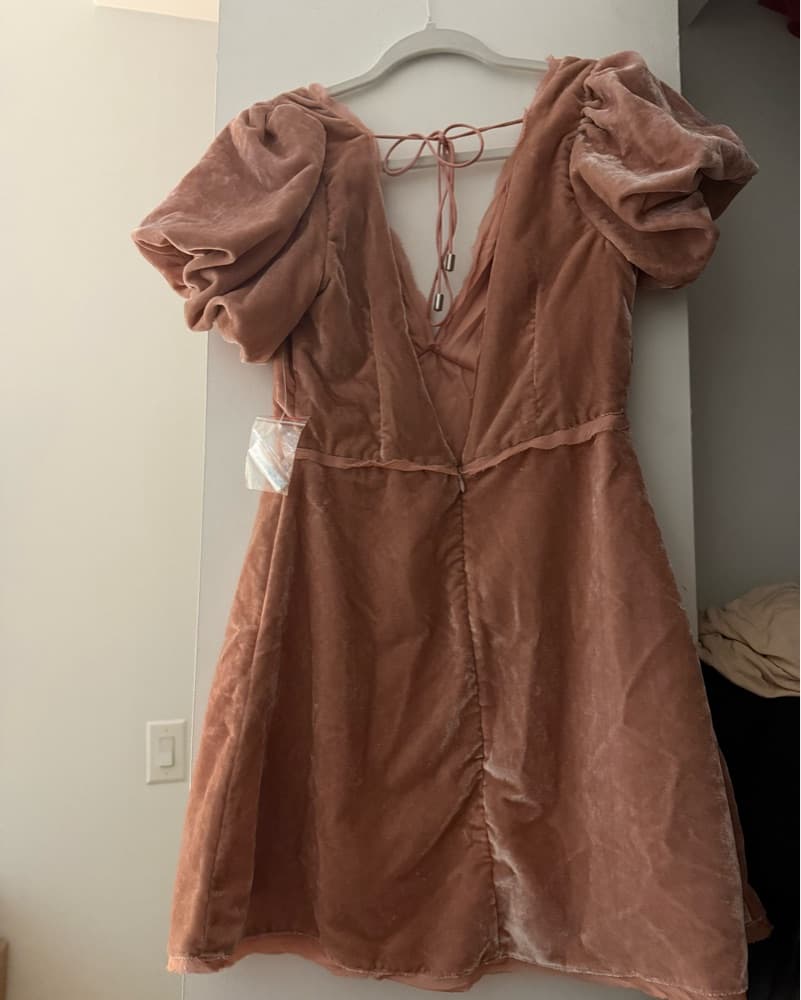Suki Velvet mini Dress  - Image 2