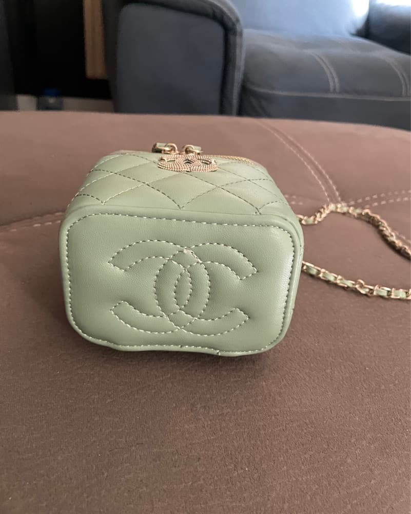 Chanel Mini Vanity Bag - Image 4