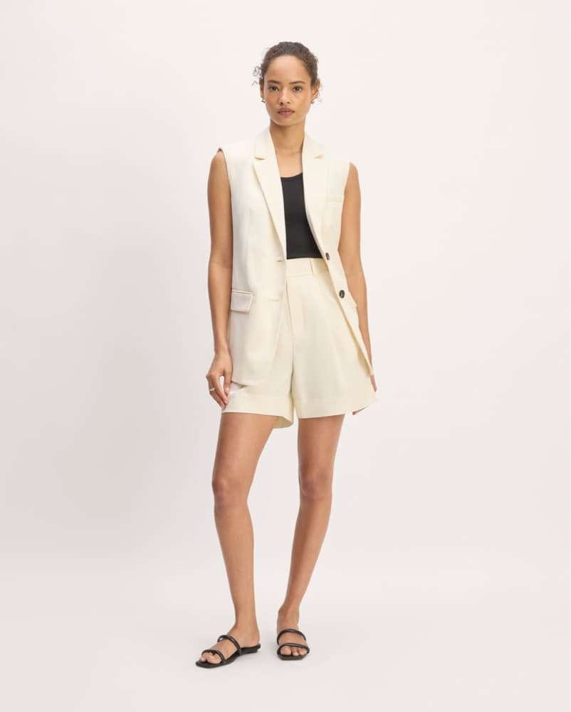 Sleeveless Ivory Vest With Tie - Image 2