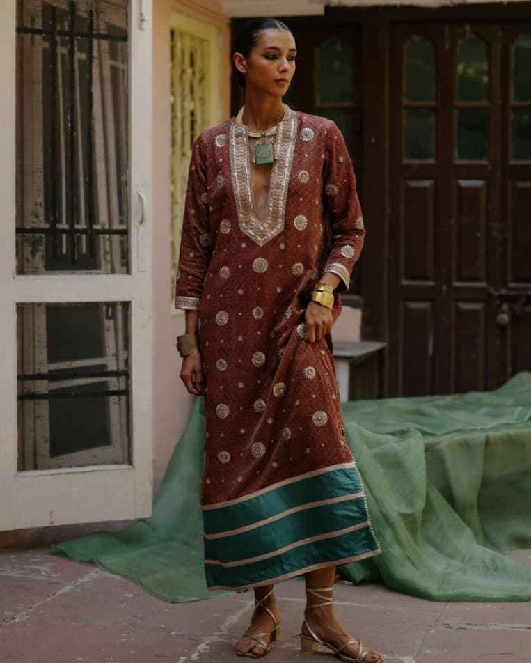 Indian Plunge Neck Kurta Dress - Image 1
