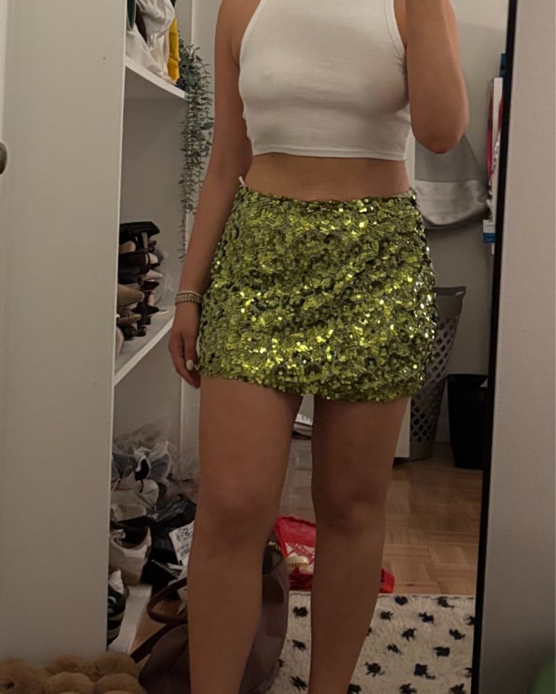 White Fox Shimmery Sequin Mini Skirt - Image 2