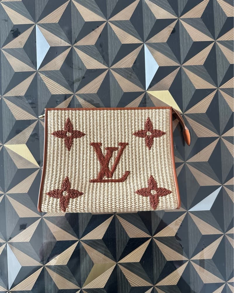 Cloth Clutch Bag Louis Vuitton - Image 2