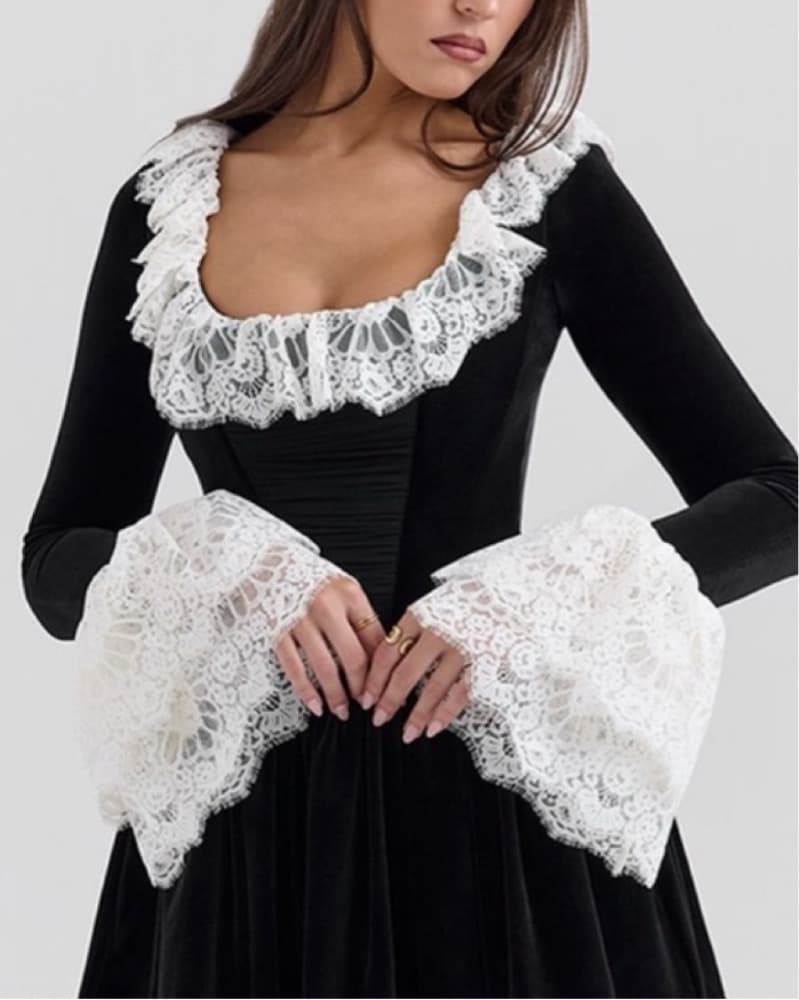 House of CB Black Velvet Corset - Image 4