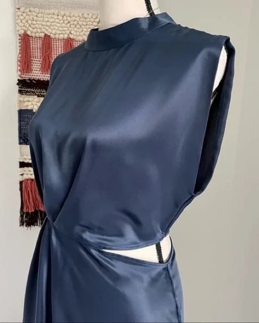 Navy Silk Midi - Image 4