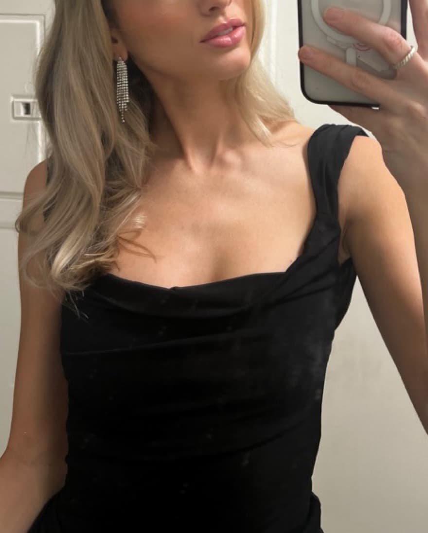 Back Mini Dress With Open Back And Slit - Image 2