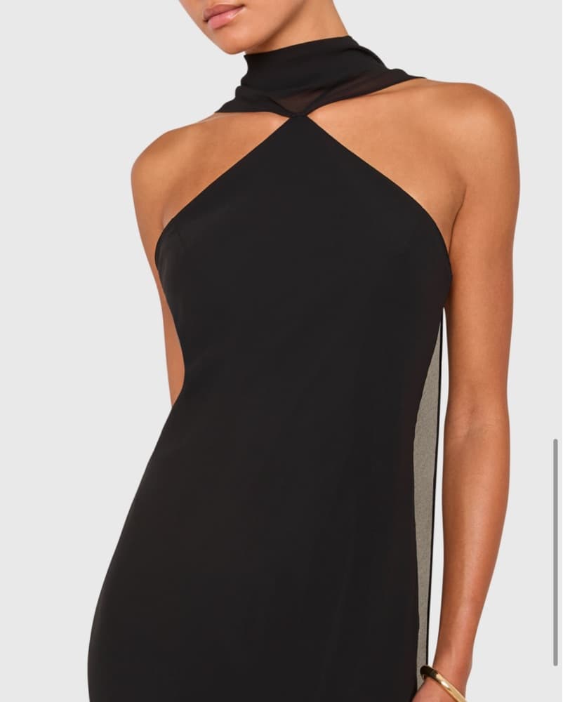 Elegant Black Halter Maxi Dress - Image 3
