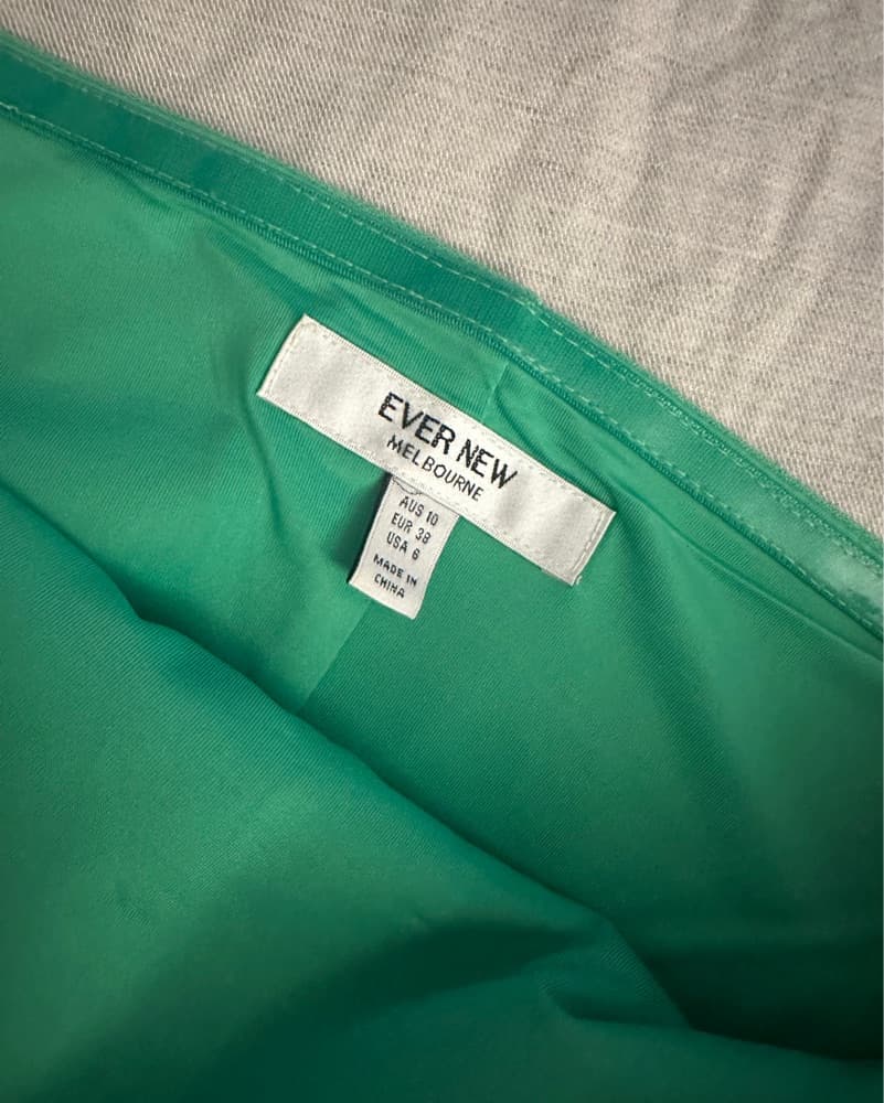 Vibrant Green Strapless Midi Dress - Image 3