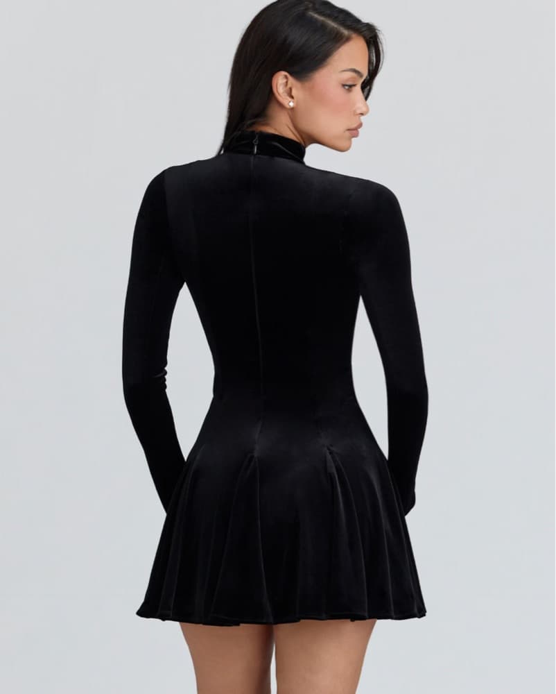 Elegant Velvet Dress - Image 4