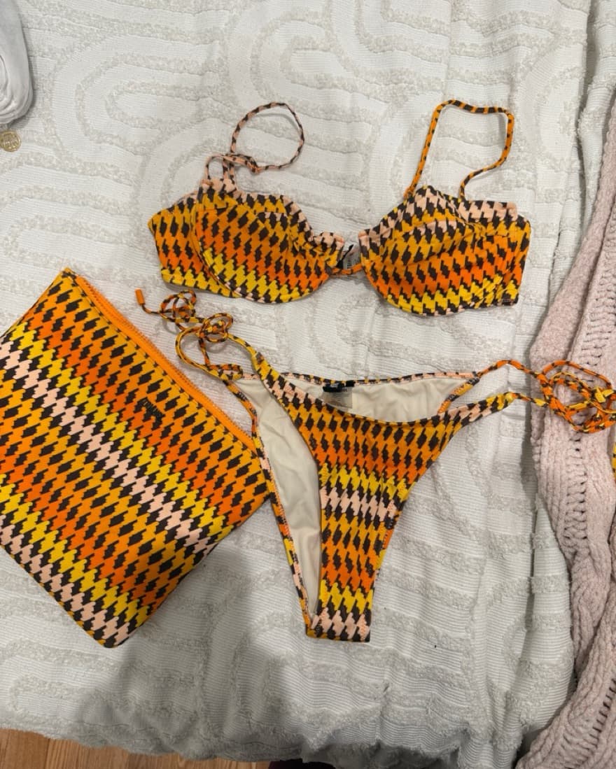 Triangl Mala Junes - Image 2