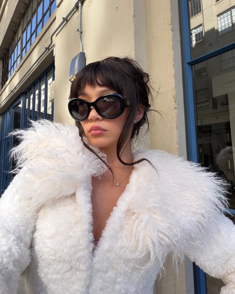 Luxurious Faux Fur Coat - Image 2