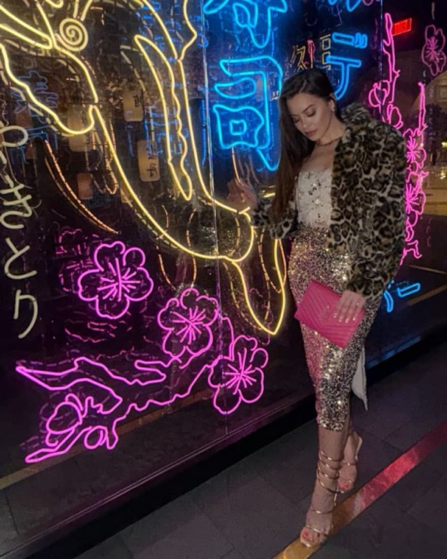 Saint Laurent Pink Flap Clutch 💖 - Image 2