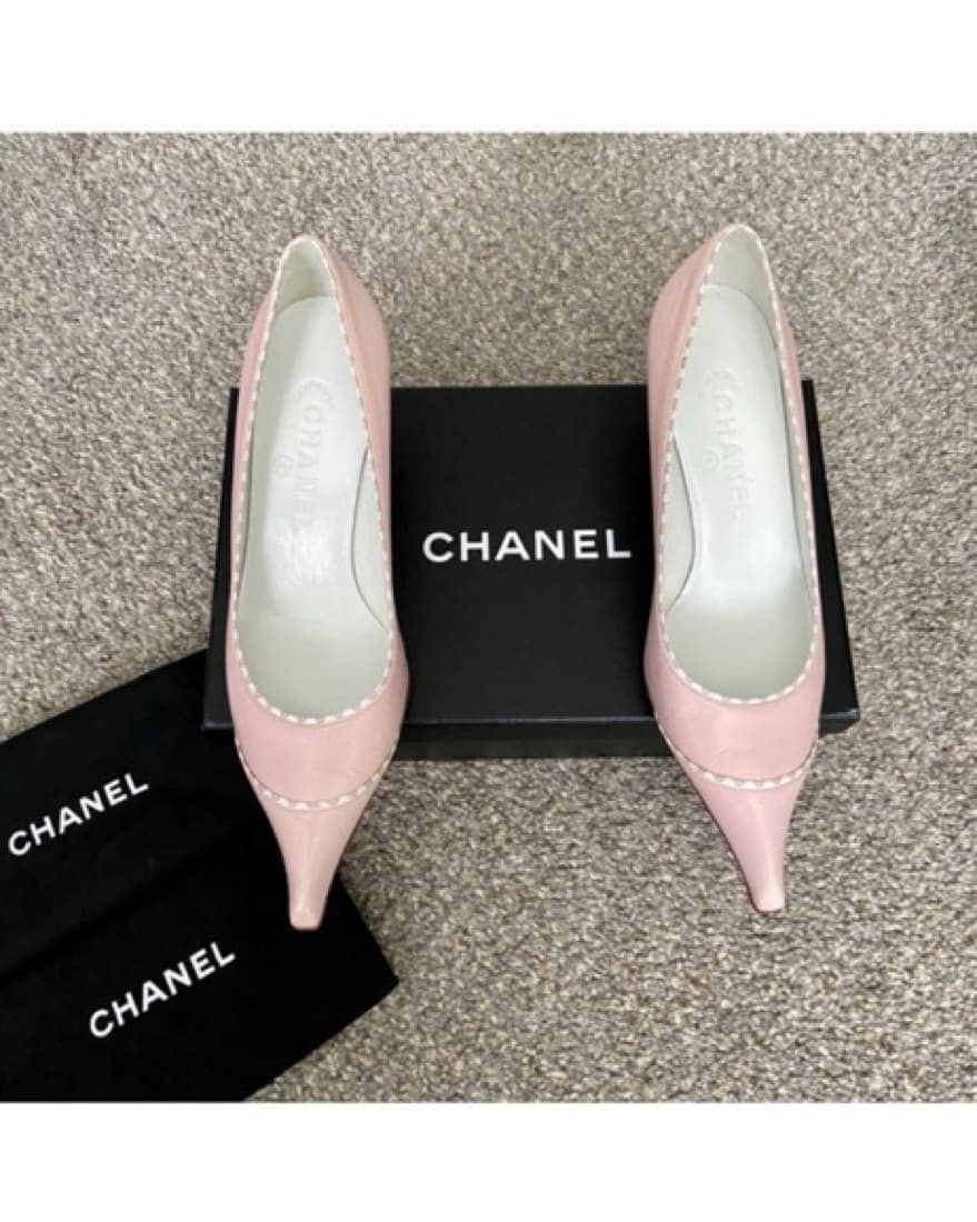 Chanel Pink Kitten Heels - Image 5