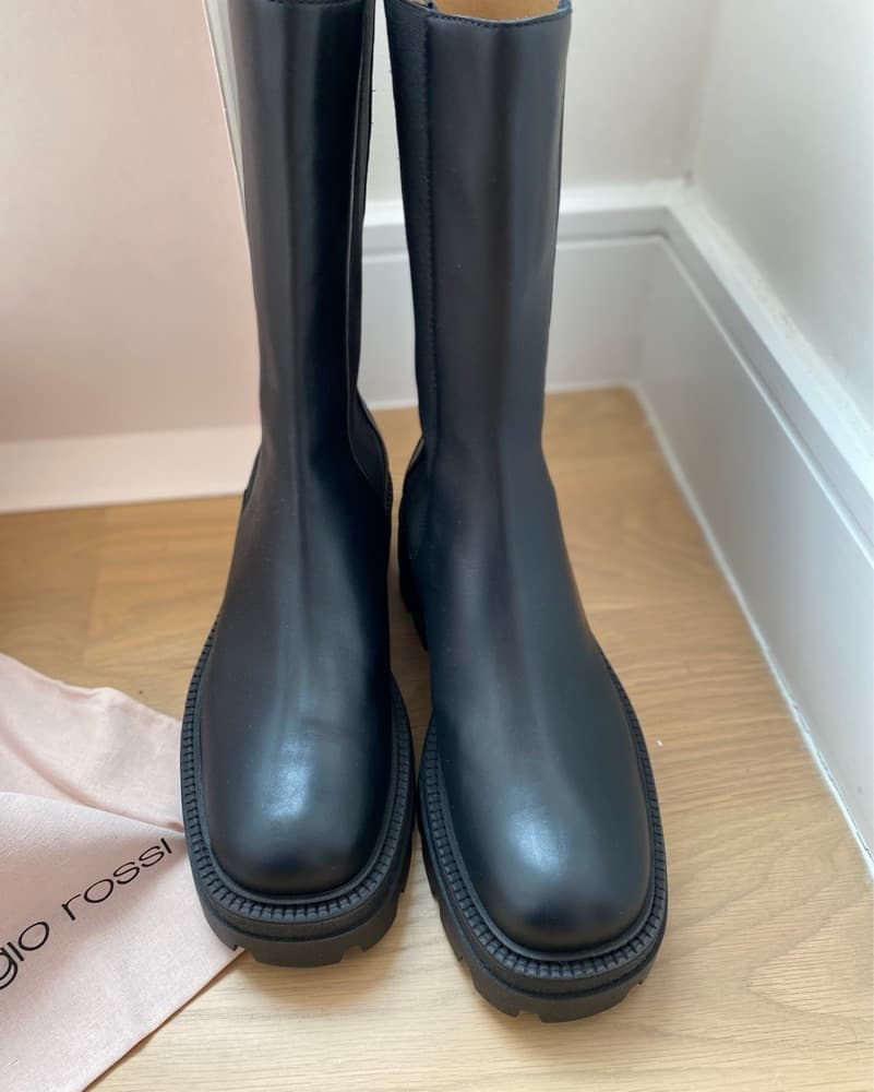 Sergio Rossi Leather Chelsea Boots - Image 3