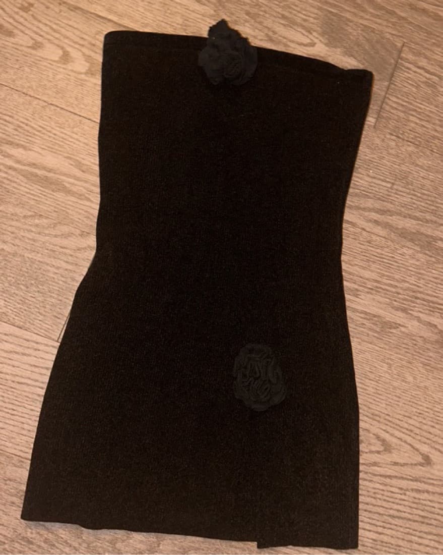 with jean black mercer dress  - Image 3