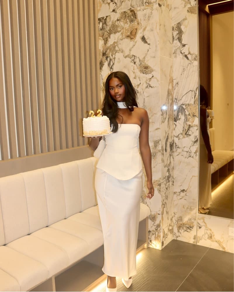 Two-Piece Ivory Set w/ neck scarf - Image 2