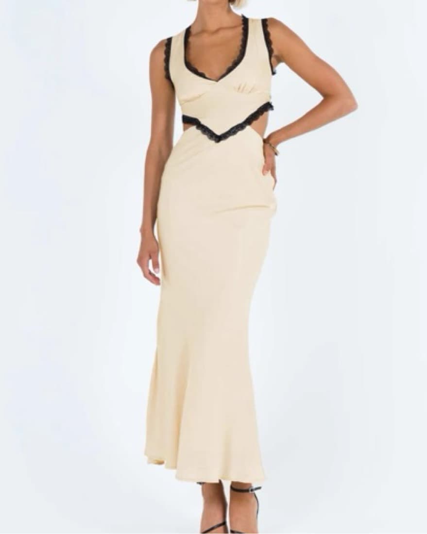 Princess polly LACE MAXI DRESS US8 - Image 1