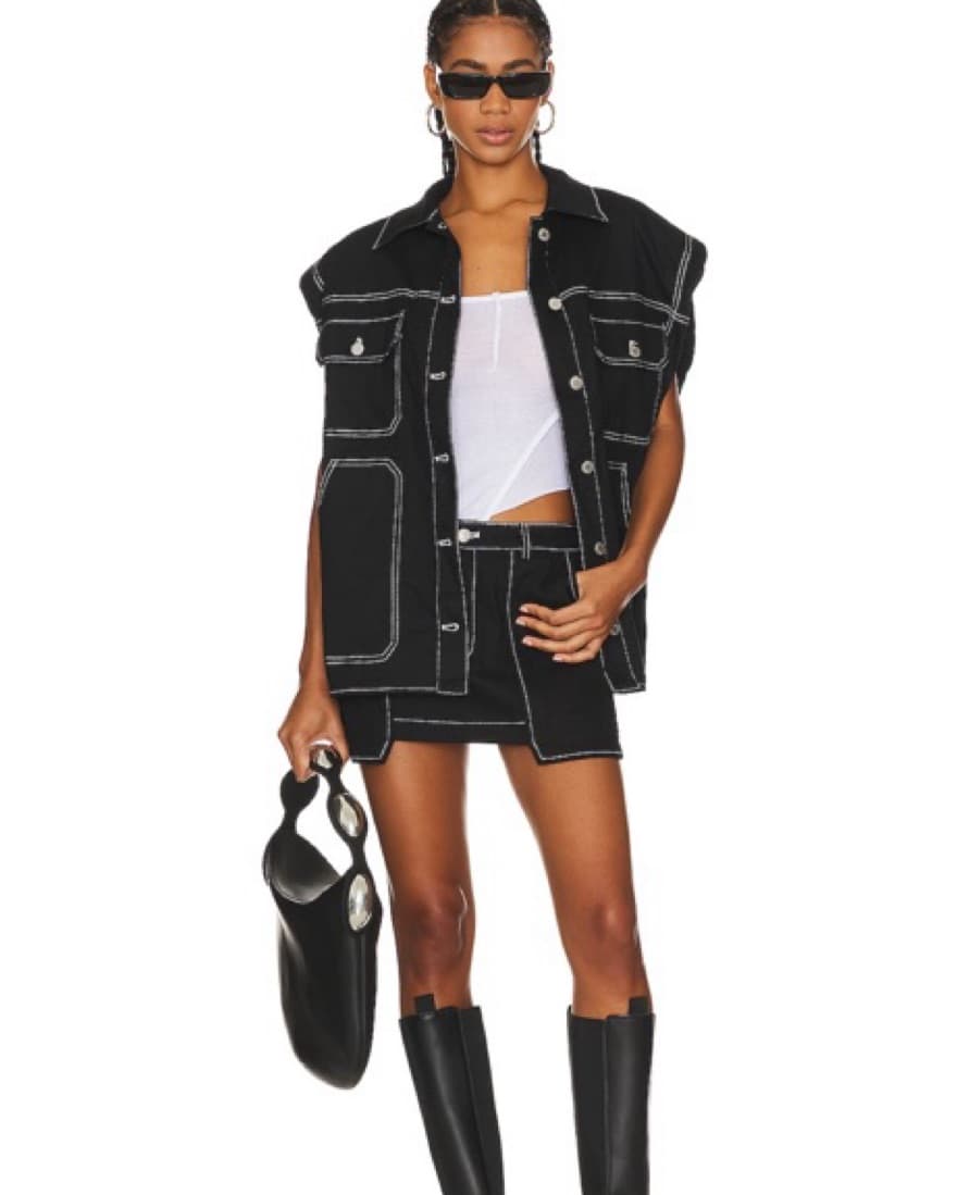 Contrast Stiching Skirt And Vest Set - Image 1