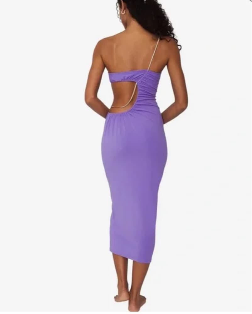 Purple one shoulder dress with chain - Image 3