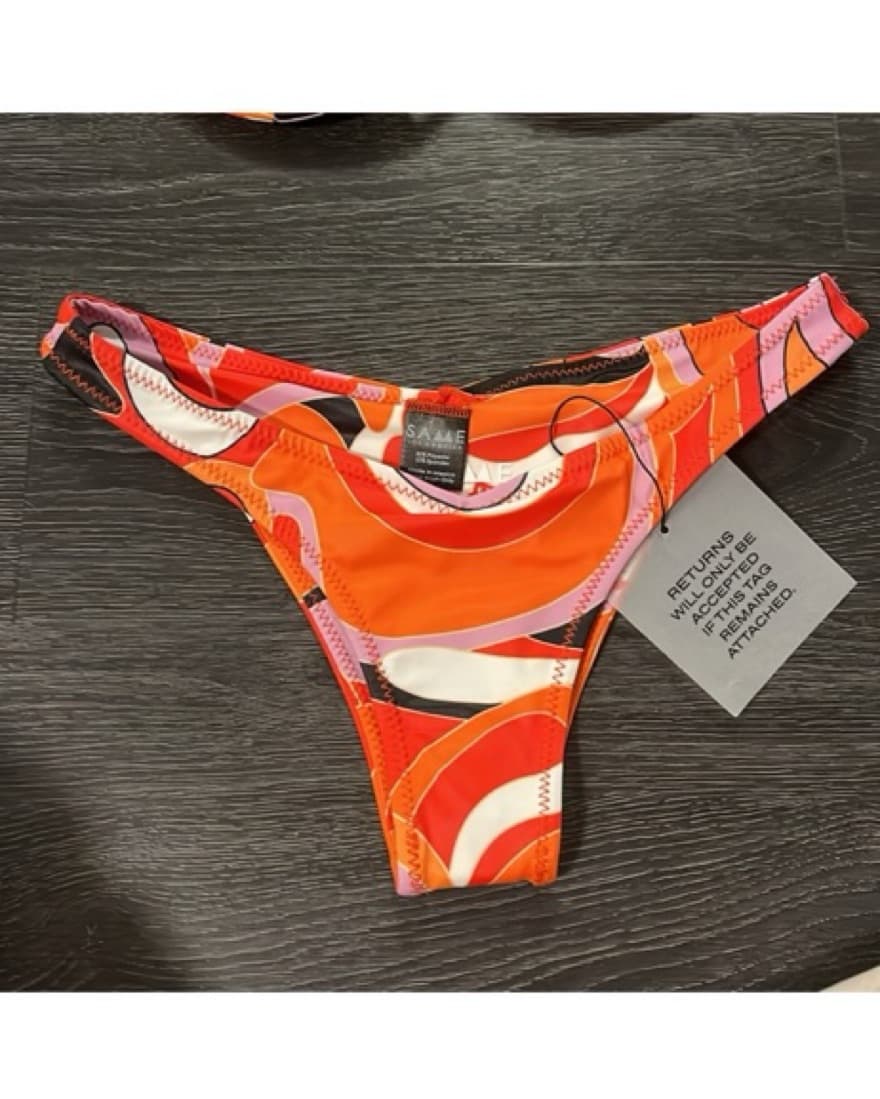 SAME Bikini - Image 3