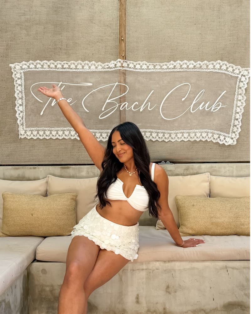 The Bachelorette Club Lace Sign - Image 2