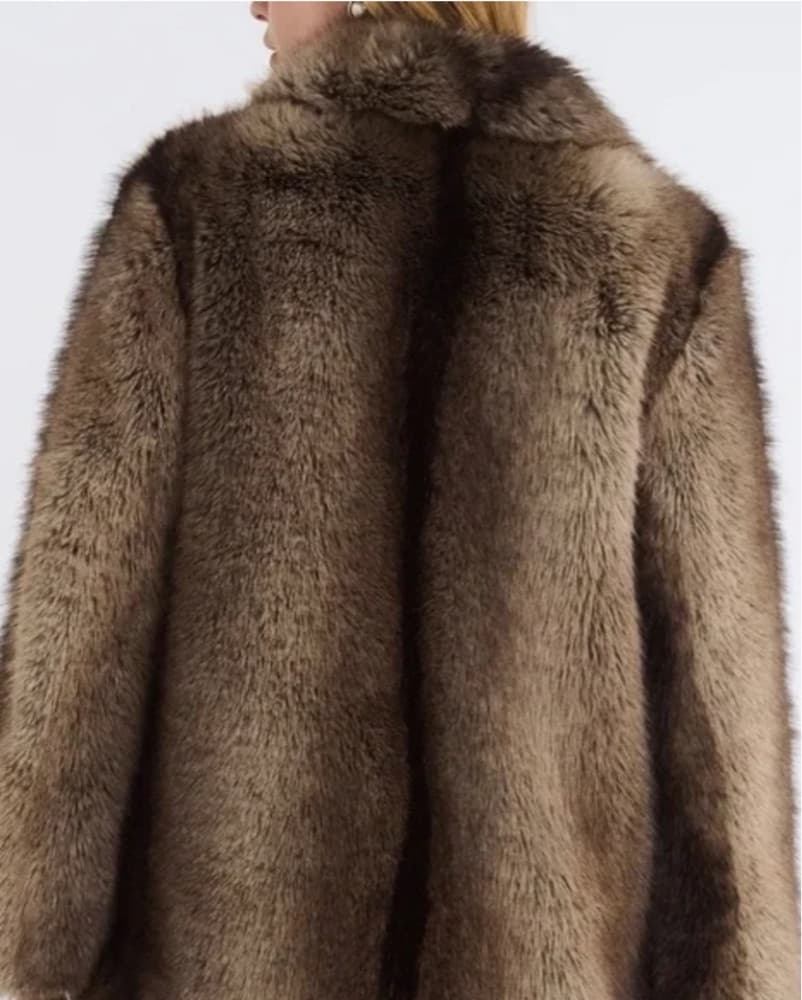 Rumored fur coat  - Image 2