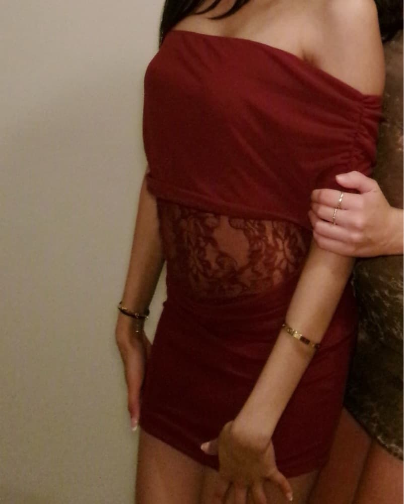 Off-Shoulder Burgundy Lace Dress - Image 2