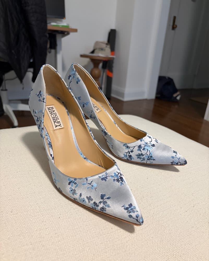 Wonder Floral Pointed Toe Pump - Image 2
