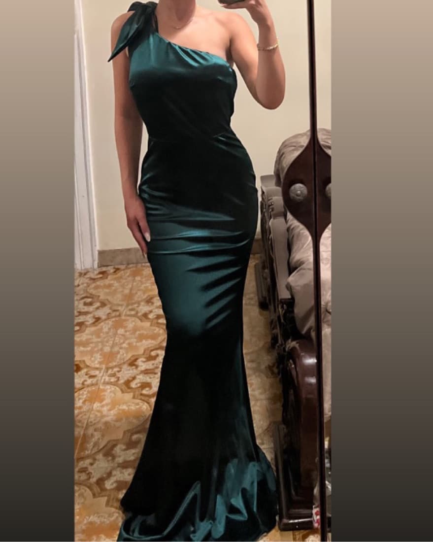 Emerald Green Formal Dress - Image 1