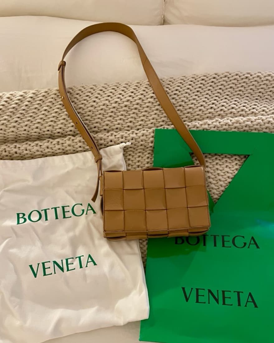 Bottega Veneta Cassette Bag In Camel - Image 2