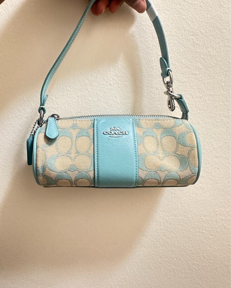 Origianl Coach Leather Barrel Bag - Image 1